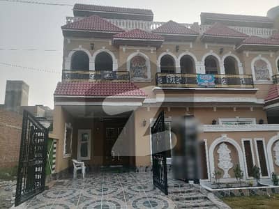 ملٹری اکاؤنٹس ہاؤسنگ سوسائٹی لاہور میں 6 کمروں کا 8 مرلہ مکان 3.2 کروڑ میں برائے فروخت۔