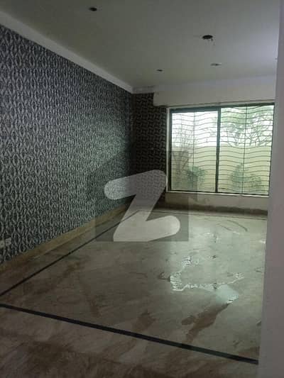 Architect Society 10 Marla Full House Available For Rent