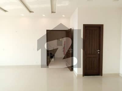4 Marla Office For Rent In DHA Phase 6 - Main Boulevard Lahore