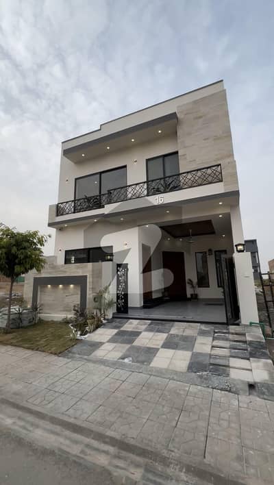 ڈی ایچ اے فیز 5 - سیکٹر ایف ڈی ایچ اے ڈیفینس فیز 5,ڈی ایچ اے ڈیفینس,اسلام آباد میں 4 کمروں کا 5 مرلہ مکان 4.2 کروڑ میں برائے فروخت۔