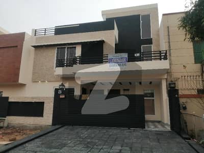 جی ۔ 13 اسلام آباد میں 3 کمروں کا 11 مرلہ بالائی پورشن 1.0 لاکھ میں کرایہ پر دستیاب ہے۔