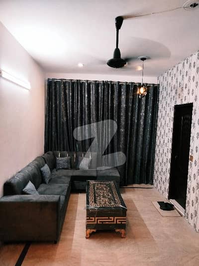 نیو آفیسرز کالونی صدر,کینٹ,لاہور میں 1 کمرے کا 4 مرلہ فلیٹ 1.0 لاکھ میں کرایہ پر دستیاب ہے۔