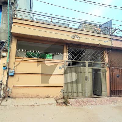 گلبہار سکیم - وی آئی پی سیکٹر گلبہار سکیم,راولپنڈی میں 2 کمروں کا 4 مرلہ مکان 85.0 لاکھ میں برائے فروخت۔