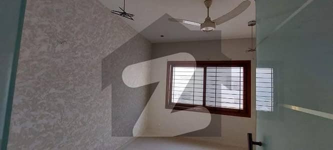 ڈی ایچ اے فیز 6 ڈی ایچ اے ڈیفینس,کراچی میں 6 کمروں کا 1 کنال مکان 12.5 کروڑ میں برائے فروخت۔