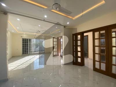 DHA Phase 2 - Sector H Commercial Area Upper Portion Sized 20 Marla Is Available