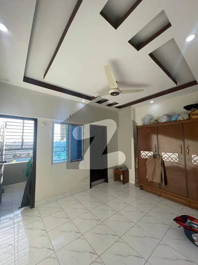 نارتھ ناظم آباد ۔ بلاک ایچ نارتھ ناظم آباد,کراچی میں 3 کمروں کا 6 مرلہ فلیٹ 1.8 کروڑ میں برائے فروخت۔