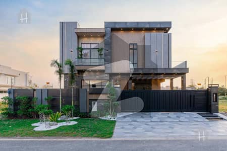 ڈی ایچ اے فیز 7 ڈیفنس (ڈی ایچ اے),لاہور میں 5 کمروں کا 1 کنال مکان 7.1 کروڑ میں برائے فروخت۔