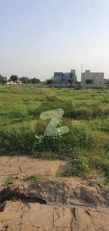 CHEEP PRICE 1 KANAL RESIDENTIAL PLOT FOR SALE IN DHA PHASE 7 -R BLOCK.