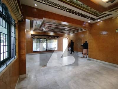 Beautiful Ground Portion Available For Rent