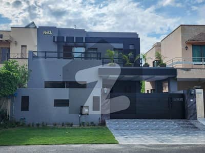 Prime Opportunity! 10 Marla Proper Double-Unit Bungalow for Sale in Wapda Town Phase 1