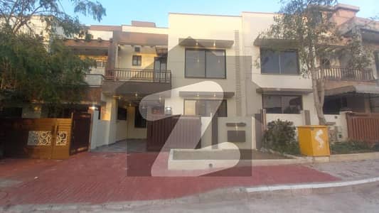 بحریہ ٹاؤن فیز 8 ۔ بلاک ایم بحریہ ٹاؤن فیز 8,بحریہ ٹاؤن راولپنڈی,راولپنڈی میں 3 کمروں کا 5 مرلہ مکان 1.98 کروڑ میں برائے فروخت۔ بحریہ ٹاؤن فیز 8 ۔ بلاک ایم بحریہ ٹاؤن فیز 8,بحریہ ٹاؤن راولپنڈی,راولپنڈی میں 3 کمروں کا 5 مرلہ مکان 1.98 کروڑ میں برائے فروخت۔