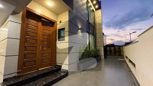 بحریہ ٹاؤن فیز 8 بحریہ ٹاؤن راولپنڈی,راولپنڈی میں 6 کمروں کا 1 کنال مکان 11.5 کروڑ میں برائے فروخت۔ بحریہ ٹاؤن فیز 8 بحریہ ٹاؤن راولپنڈی,راولپنڈی میں 6 کمروں کا 1 کنال مکان 11.5 کروڑ میں برائے فروخت۔