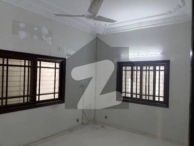 450, SQYARD GROUND FLOOR PORTION AVAILABLE FOR SILENT COMMERCIAL OFFICE USED IT SOFTWARE HOUSE WAREHOUSE PECHS BLOCK 6 NEAR SHARE FAISAL FOR RENT