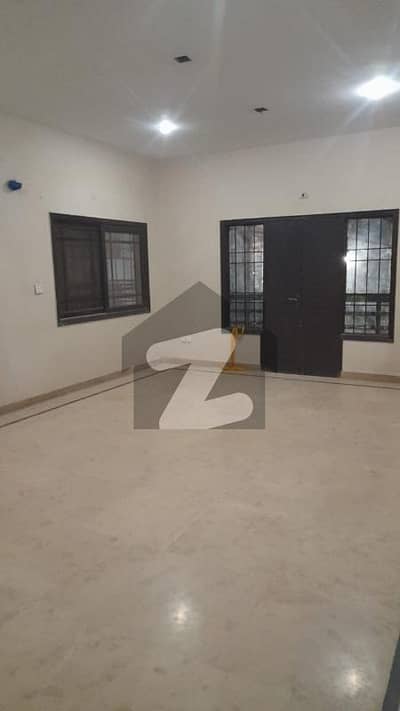 Portion For Rent 3 Bed Dd Johar Vip Block 14