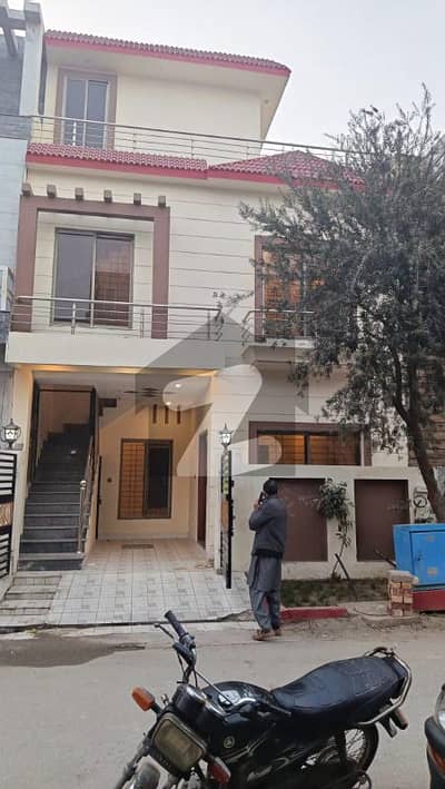 الکبیر ٹاؤن رائیونڈ روڈ,لاہور میں 3 کمروں کا 4 مرلہ مکان 1.2 کروڑ میں برائے فروخت۔