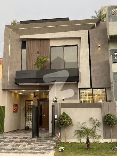 فارمانئیٹس ہاؤسنگ سکیم لاہور میں 1 کمرے کا 5 مرلہ زیریں پورشن 45.0 ہزار میں کرایہ پر دستیاب ہے۔ فارمانئیٹس ہاؤسنگ سکیم لاہور میں 1 کمرے کا 5 مرلہ زیریں پورشن 45.0 ہزار میں کرایہ پر دستیاب ہے۔