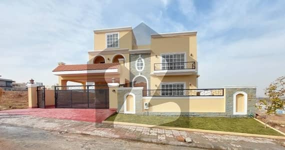 ڈی ایچ اے ڈیفینس فیز 5 ڈی ایچ اے ڈیفینس,اسلام آباد میں 6 کمروں کا 1 کنال مکان 7.5 کروڑ میں برائے فروخت۔