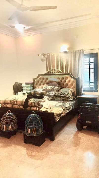 portion for rent 1st floor west open