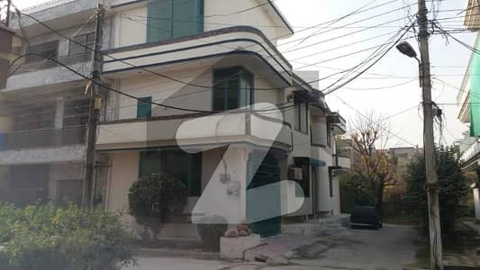 لالہ رخ کالونی واہ میں 4 کمروں کا 5 مرلہ مکان 2.25 کروڑ میں برائے فروخت۔