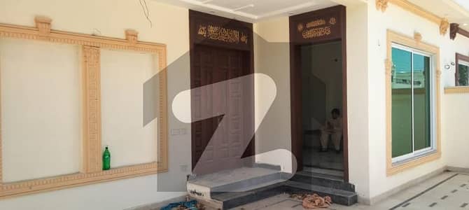 10Marla 2.5 story House for rent