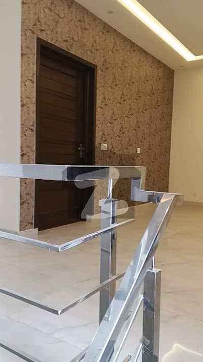 ویلینشیاء ہاؤسنگ سوسائٹی لاہور میں 3 کمروں کا 5 مرلہ مکان 1.95 کروڑ میں برائے فروخت۔ ویلینشیاء ہاؤسنگ سوسائٹی لاہور میں 3 کمروں کا 5 مرلہ مکان 1.95 کروڑ میں برائے فروخت۔