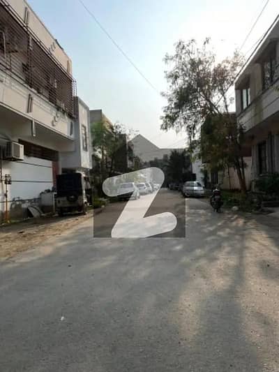 Unoccupied Prime Location Residential Plot Of 1000 Square Yards Is Available For sale In Scheme 33