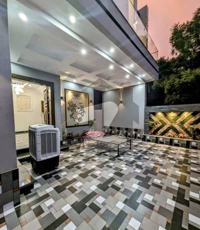 10 Marla Slightly Used House For Sale In DHA Phase 1 Prime Location