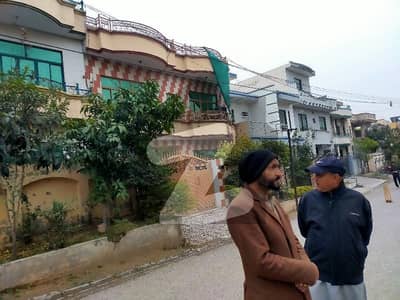 راوت انڈسٹریل اسٹیٹ راولپنڈی میں 2 کنال گودام 3.6 کروڑ میں برائے فروخت۔