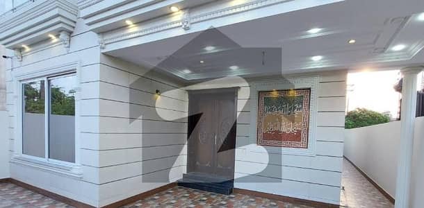 پارک ویو سٹی لاہور میں 4 کمروں کا 10 مرلہ مکان 2.9 کروڑ میں برائے فروخت۔