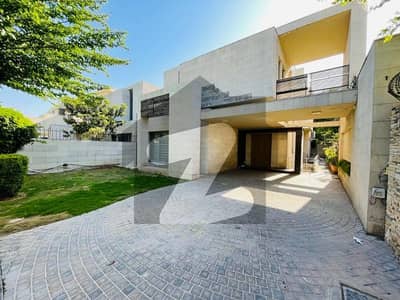 ای ۔ 7 اسلام آباد میں 5 کمروں کا 1 کنال مکان 11.0 لاکھ میں کرایہ پر دستیاب ہے۔