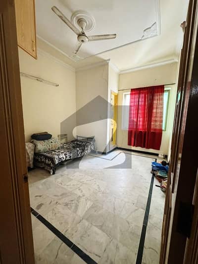 Hayatabad Phase 6 Sector F6 Street 14 1 Room Available For Female