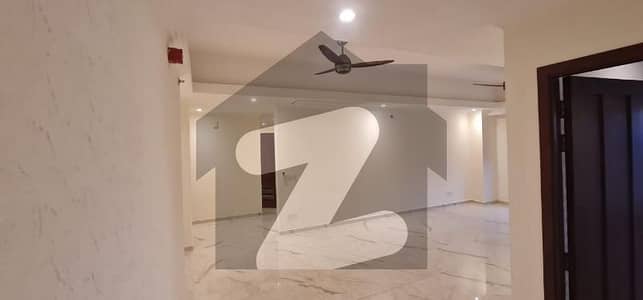 سکھ چین ریذیڈینس ایف ۔ 10,اسلام آباد میں 4 کمروں کا 12 مرلہ فلیٹ 4.5 لاکھ میں کرایہ پر دستیاب ہے۔