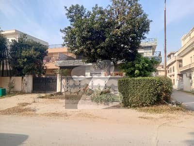 جی ۔ 9 اسلام آباد میں 5 کمروں کا 14 مرلہ مکان 10.5 کروڑ میں برائے فروخت۔ جی ۔ 9 اسلام آباد میں 5 کمروں کا 14 مرلہ مکان 10.5 کروڑ میں برائے فروخت۔