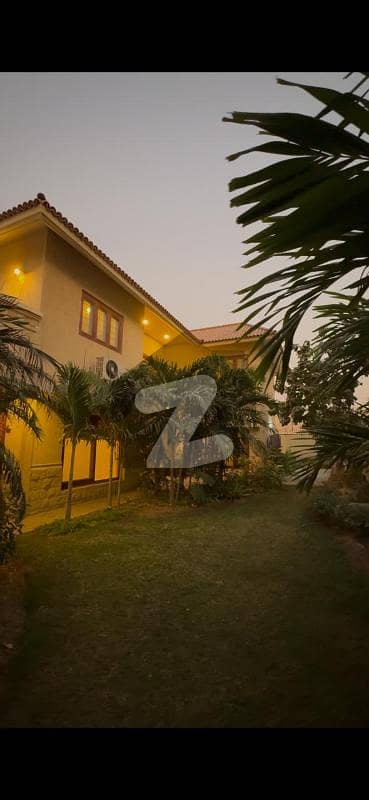 A Well-Designed 1000 Square Yards Luxury Bungalow Available For Sale In DHA Phase 7