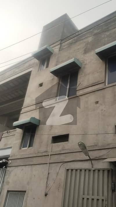 سگیاں والا بائی پاس روڈ لاہور میں 2 کنال گودام 3.5 لاکھ میں کرایہ پر دستیاب ہے۔