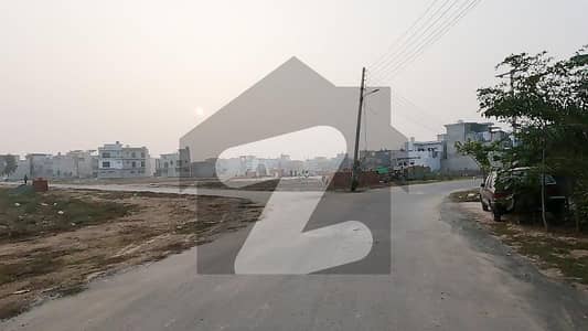 سینٹرل پارک ۔ بلاک بی سینٹرل پارک ہاؤسنگ سکیم,لاہور میں 5 مرلہ رہائشی پلاٹ 70.0 لاکھ میں برائے فروخت۔