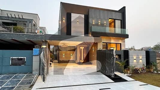 BANKERS AVENUE COOPERATIVE HOUSING SOCIETY 10 MARLA UPER PORTION AVAILABLE ON RENT