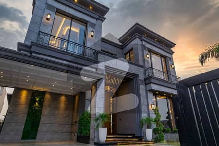 ڈی ایچ اے فیز 7 ڈیفنس (ڈی ایچ اے),لاہور میں 4 کمروں کا 10 مرلہ مکان 4.33 کروڑ میں برائے فروخت۔