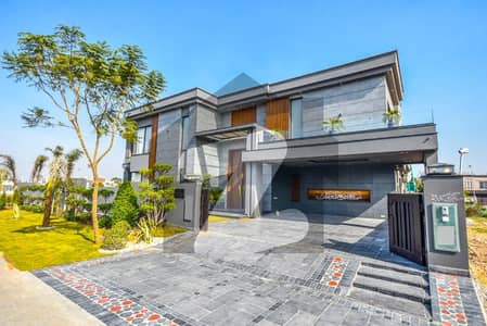 ڈی ایچ اے فیز 6 ڈیفنس (ڈی ایچ اے),لاہور میں 6 کمروں کا 2 کنال مکان 46.0 کروڑ میں برائے فروخت۔