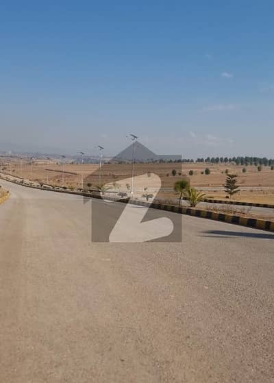 ڈی ایچ اے ویلی - روز سیکٹر ڈی ایچ اے ویلی,ڈی ایچ اے ڈیفینس,اسلام آباد میں 4 مرلہ کمرشل پلاٹ 77.5 لاکھ میں برائے فروخت۔