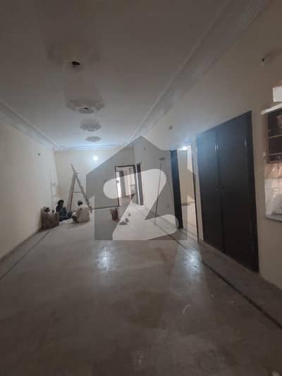 گلستانِِ جوہر ۔ بلاک 12 گلستانِ جوہر,کراچی میں 3 کمروں کا 12 مرلہ زیریں پورشن 95.0 ہزار میں کرایہ پر دستیاب ہے۔