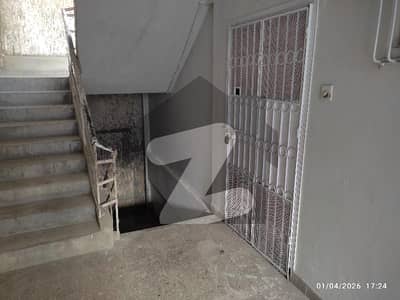 2 Bed DD Flat Available for Sale in Gulistan E Jauhar