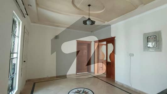 1 kanal specious upper portion for rent