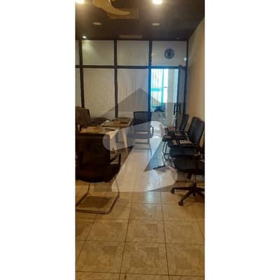 ایف ۔ 11 مرکز ایف ۔ 11,اسلام آباد میں 2 مرلہ دفتر 1.5 کروڑ میں برائے فروخت۔