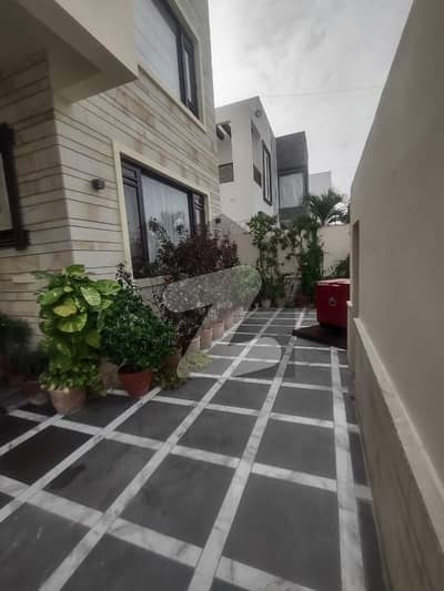 Bungalow for Sale 500 Square Yards In DHA Phase 8 Zone A