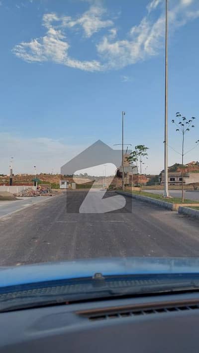 ڈی ایچ اے فیز 6 - سیکٹر بی3 ڈی ایچ اے ڈیفینس فیز 6 ,ڈی ایچ اے ڈیفینس,اسلام آباد میں 1 کنال رہائشی پلاٹ 1.6 کروڑ میں برائے فروخت۔