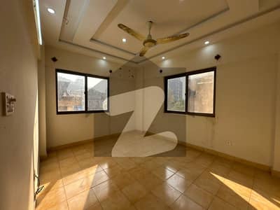 بنی گالہ اسلام آباد میں 3 کمروں کا 4 مرلہ فلیٹ 40.0 ہزار میں کرایہ پر دستیاب ہے۔