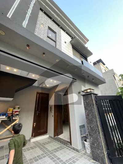 3 Marla LUXURY Living Awaits Outclass Double-Storey House In Al Kabir Town Phase 2