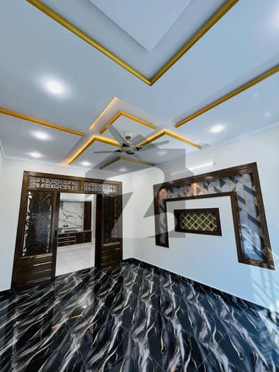 7 Marla Luxury House Available For Sale