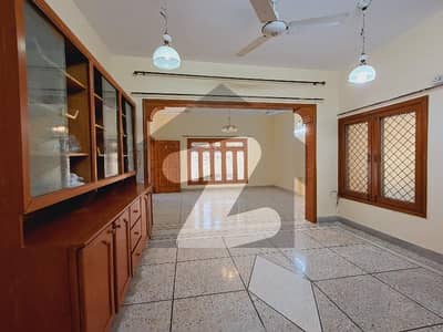 ایف ۔ 10 اسلام آباد میں 3 کمروں کا 1 کنال زیریں پورشن 2.5 لاکھ میں کرایہ پر دستیاب ہے۔